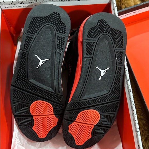 Air Jordan Retro Black Red Brand New 5.5 Men’s/7 Women’s main image 7